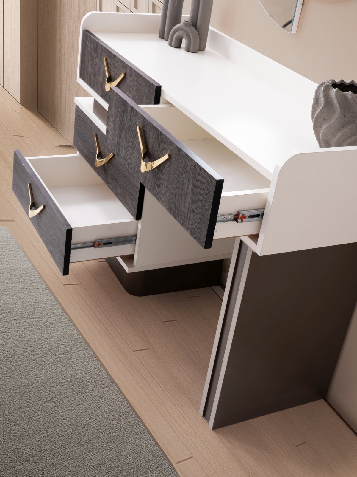 BERCESTE YATAK ODASI